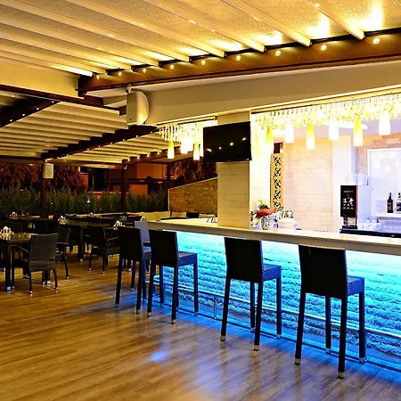 酒店 Banu Luxury 3*