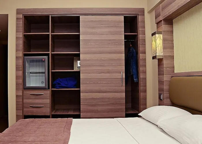 ホテル Banu Luxury マルマリス