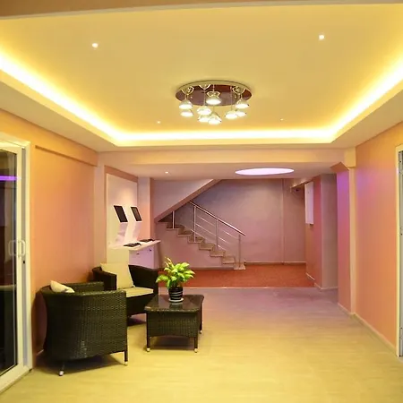 מלון Banu Luxury