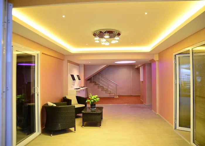 מלון Banu Luxury