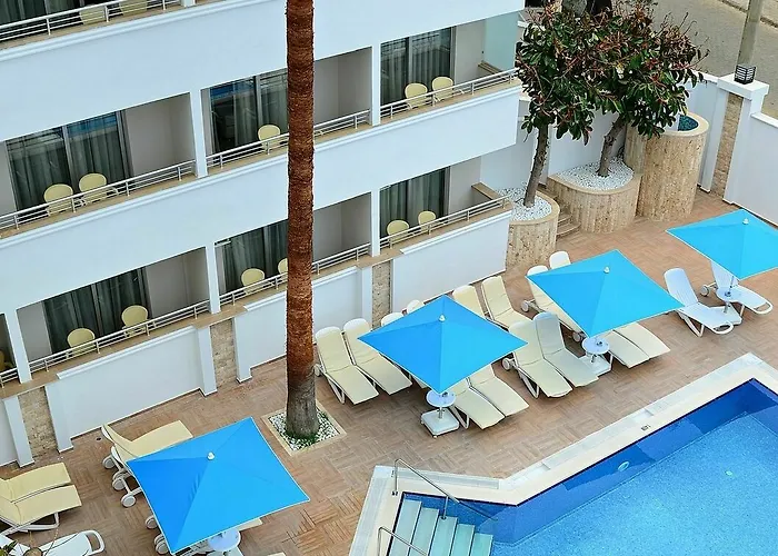 Banu Luxury 3*